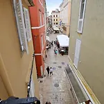 Konukevi Square Zadar