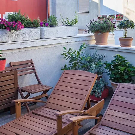 Square بيت ضيافة