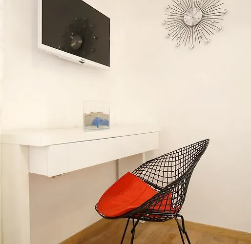 בית הארחה Square 4*