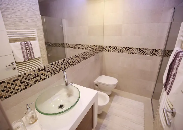 בית הארחה Square זאדאר