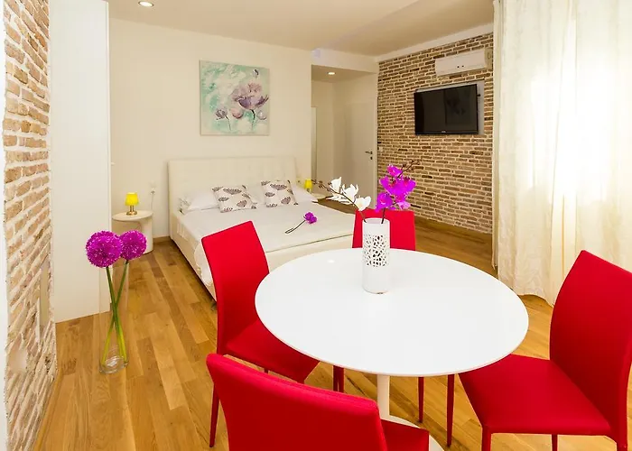 招待所 城市广场旅馆 扎达尔