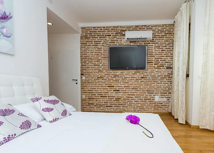 城市广场旅馆 扎达尔